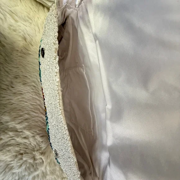 Viral TikTokBeaded Clutch Purse White Travel Theme Bag - Picture 4 of 7